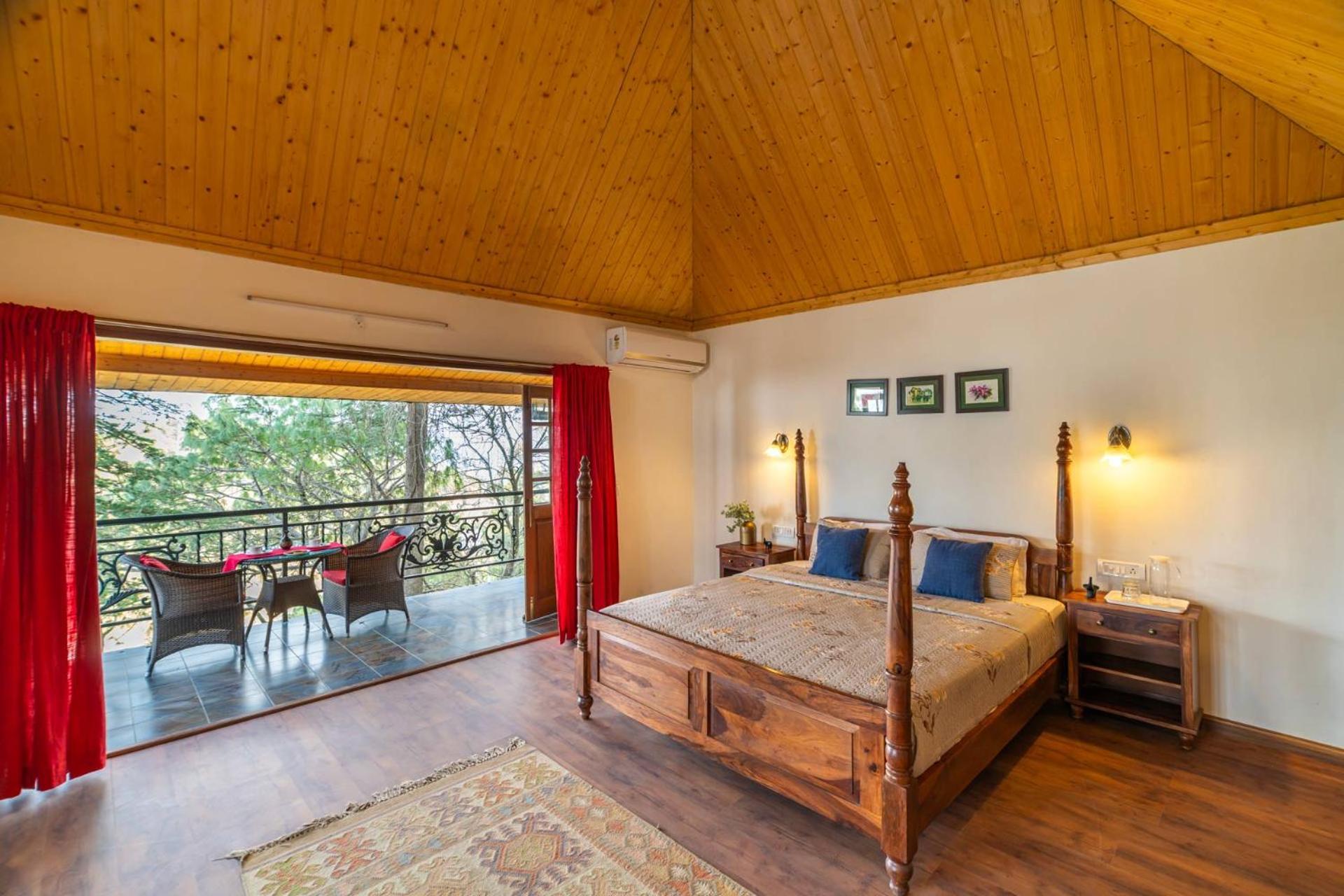 Stayvista At Paris Villa With Pvt Pool & Valley View Kasauli Exterior photo